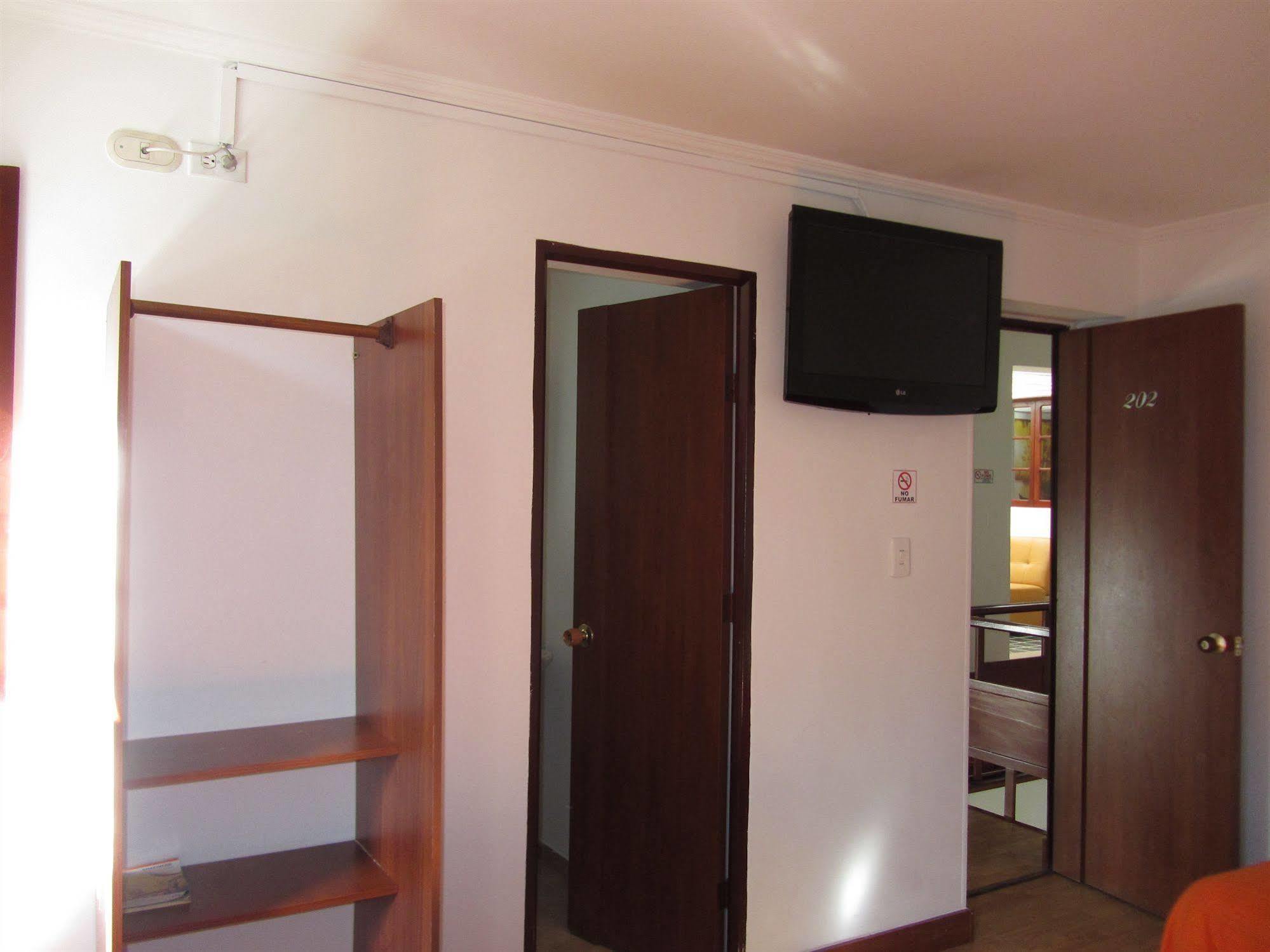 Ayenda Palermo Plaza Hotel Bogota Exterior photo